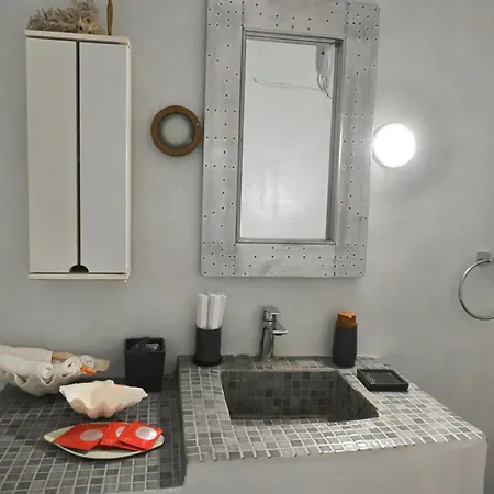 White Cave Private Casa de Férias Pýrgos