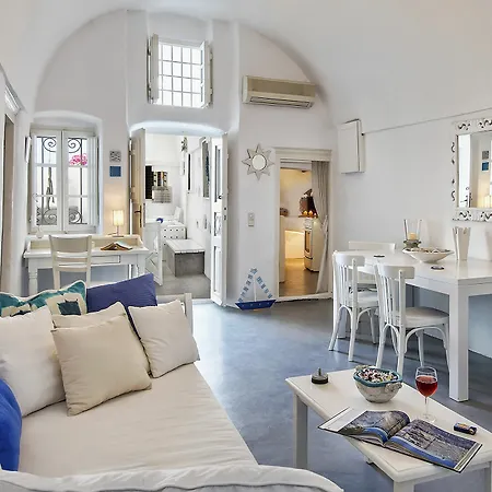 بيت للعطل White Cave Private Pýrgos