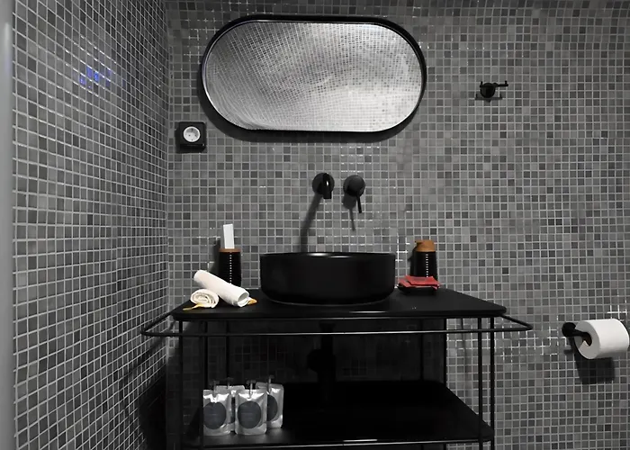 White Cave Private * Pyrgos Kallistis