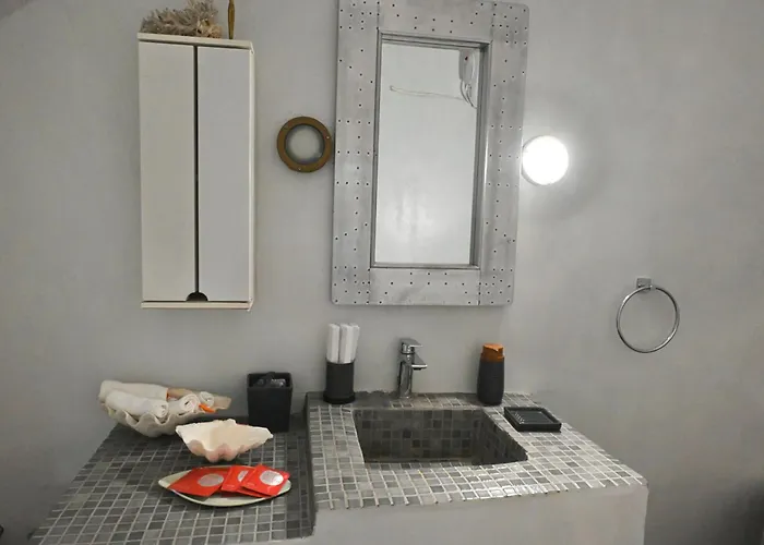 White Cave Private Holiday home Pyrgos Kallistis