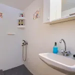 White Cave Private *