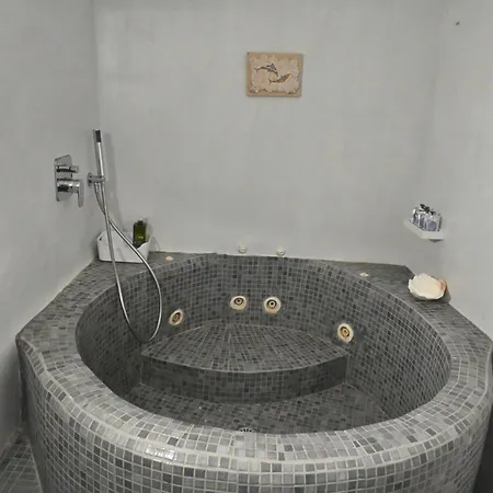 White Cave Private