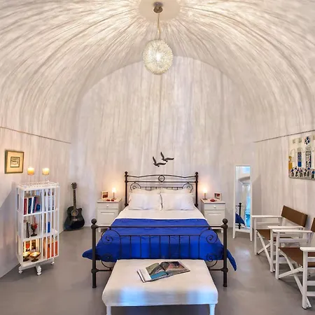 White Cave Private